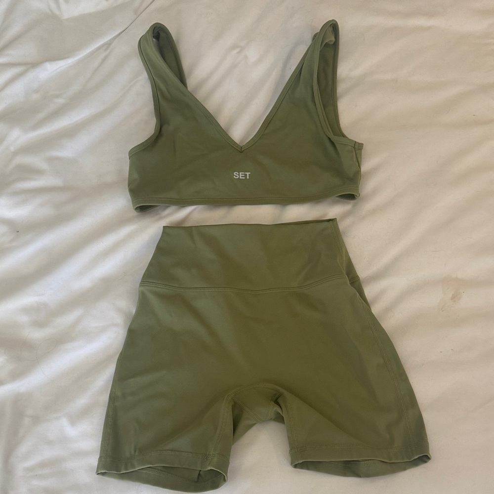 SET Active Olive Green V-Neck Sports Bra and High-Waist Bike Shorts Set